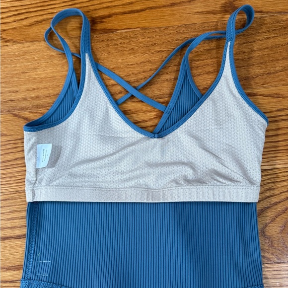 Vuori Ribbed Tank Top Size Small - Picture 3 of 4